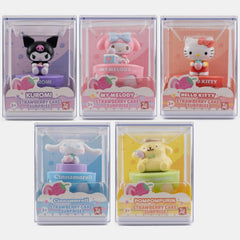 Hello Kitty Strawberry Cake Surprise
